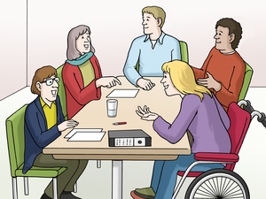 Viele Personen sitzen um einen Tisch.
Die Personen unterhalten sich.